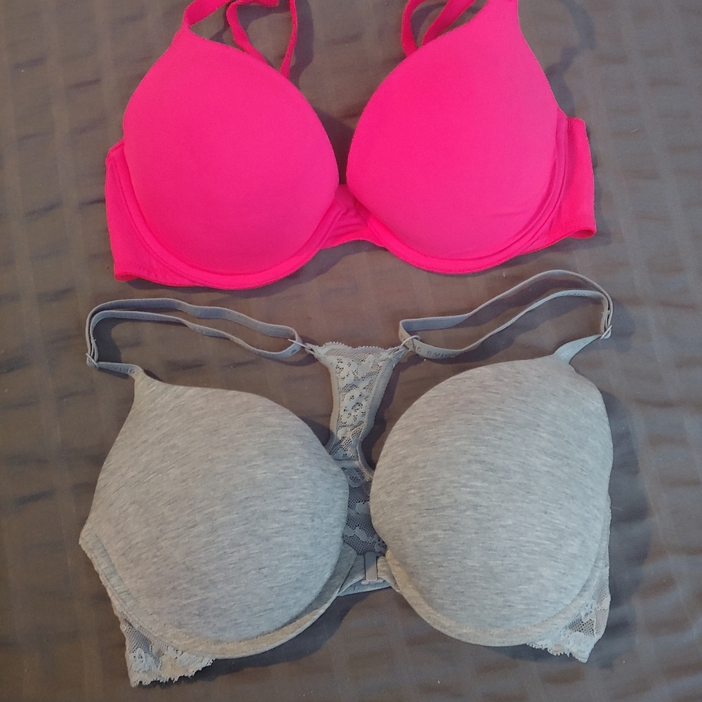 Clothes - Picture 7 of 12